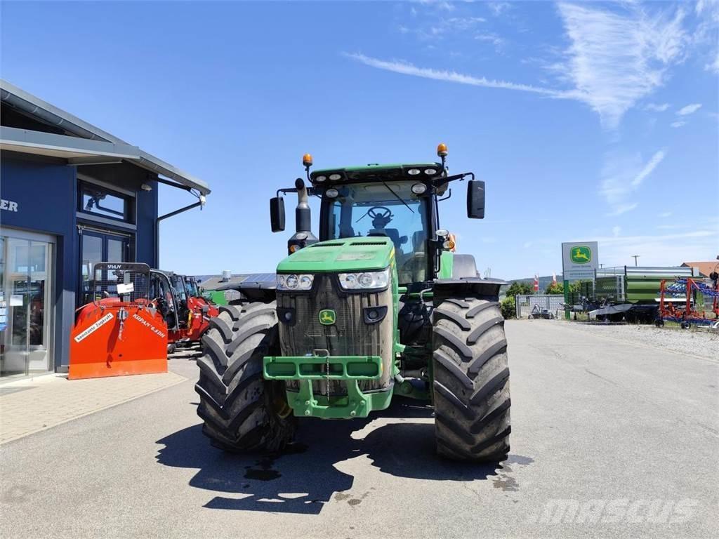 John Deere 8370R Τρακτέρ