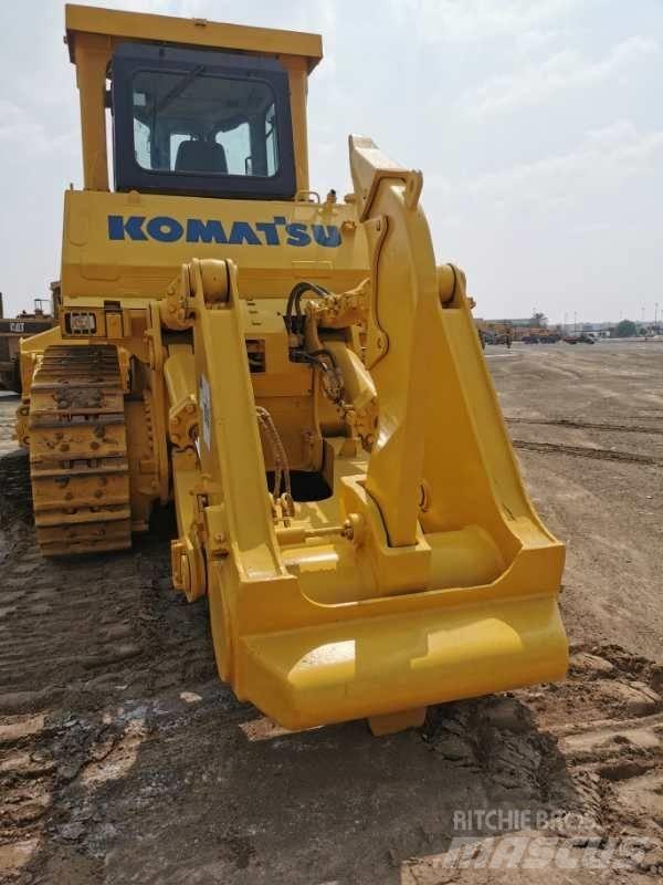 Komatsu D 375 a Μπουλντόζες με ερπύστριες