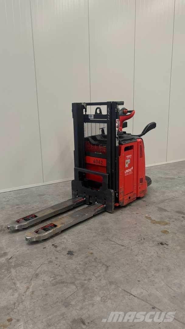 Linde D12AP Παλετοφόρα πεζού χειριστή με ιστό