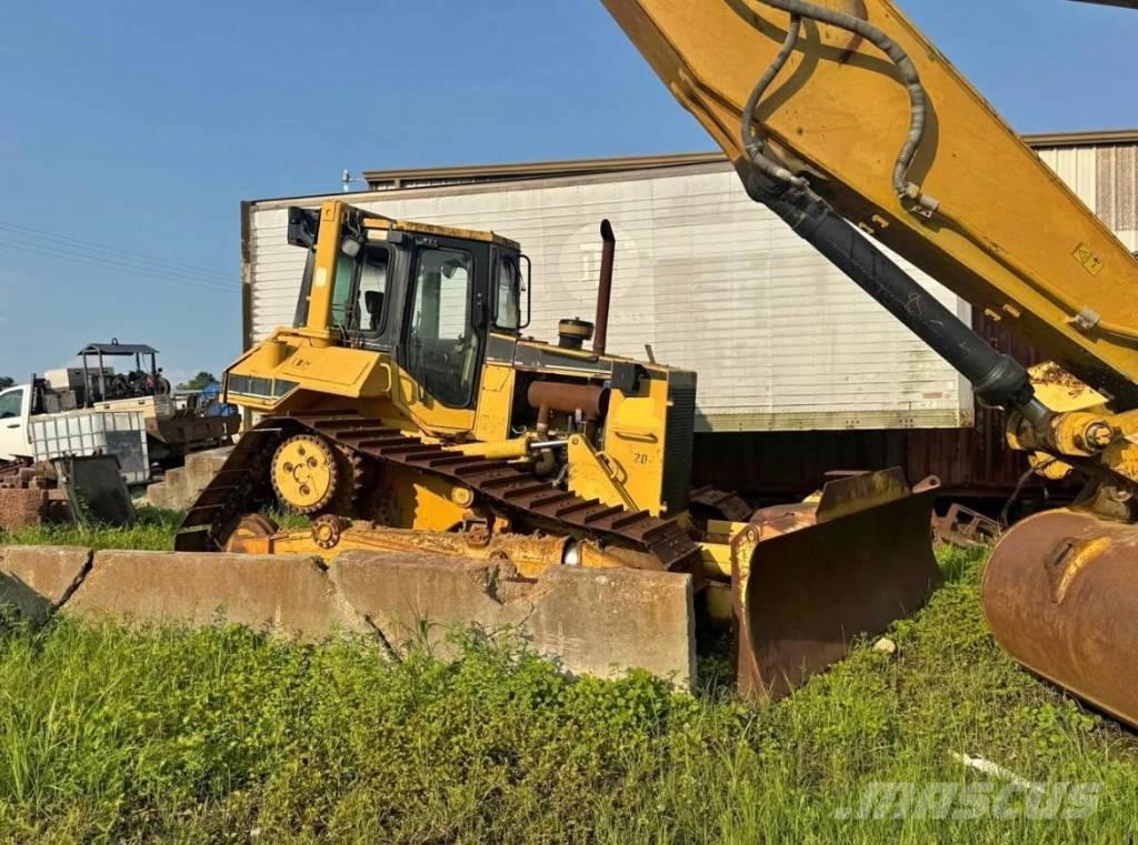 CAT D 6 M Μπουλντόζες με ερπύστριες