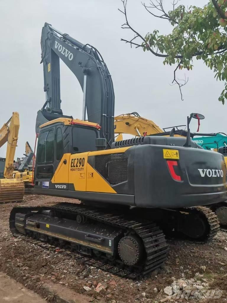 Volvo 290D Εκσκαφείς με ερπύστριες