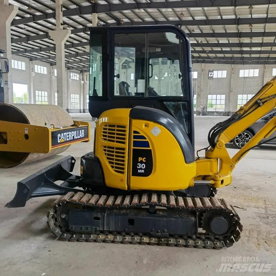 Komatsu PC30 Εκσκαφάκι (διαβολάκι) < 7t