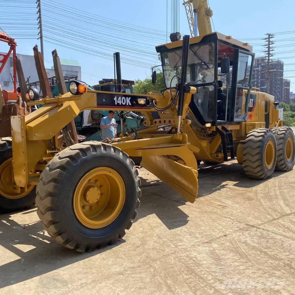 CAT 140 K Γκρέιντερς