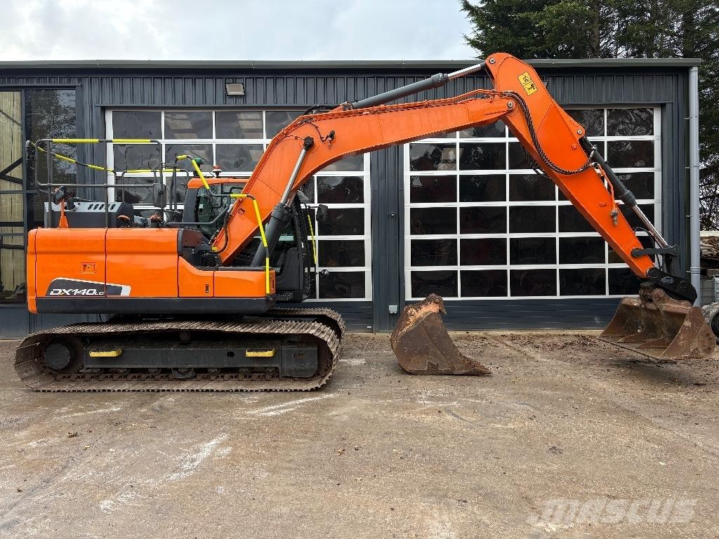 Doosan DX 140 LC Εκσκαφείς με ερπύστριες