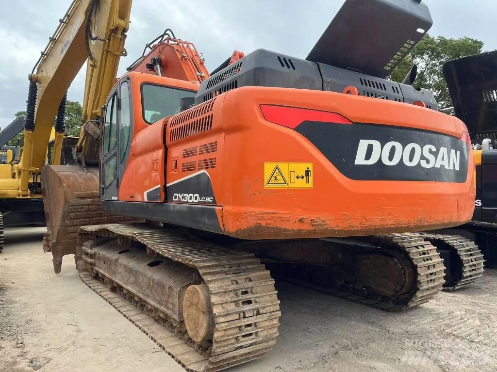 Doosan DX300LC-9C Εκσκαφείς με ερπύστριες