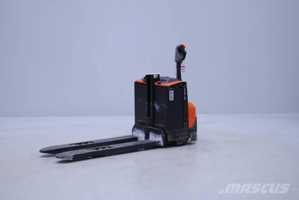 Toyota SWE080L Παλετοφόρα πεζού χειριστή με ιστό