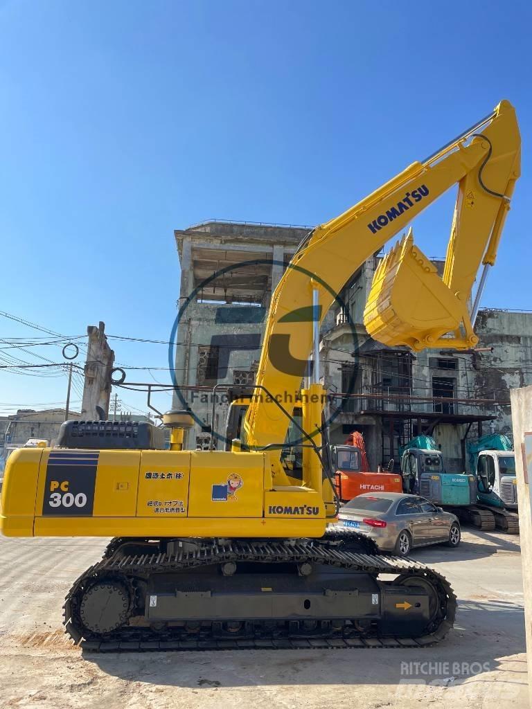 Komatsu PC 300 Εκσκαφείς με ερπύστριες