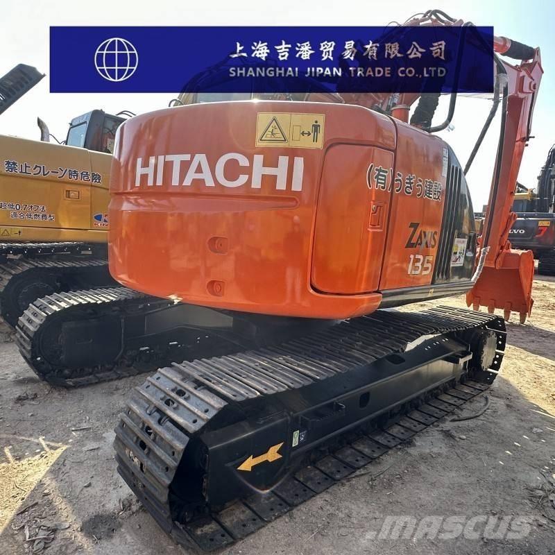 Hitachi ZX 135 Εκσκαφείς με ερπύστριες