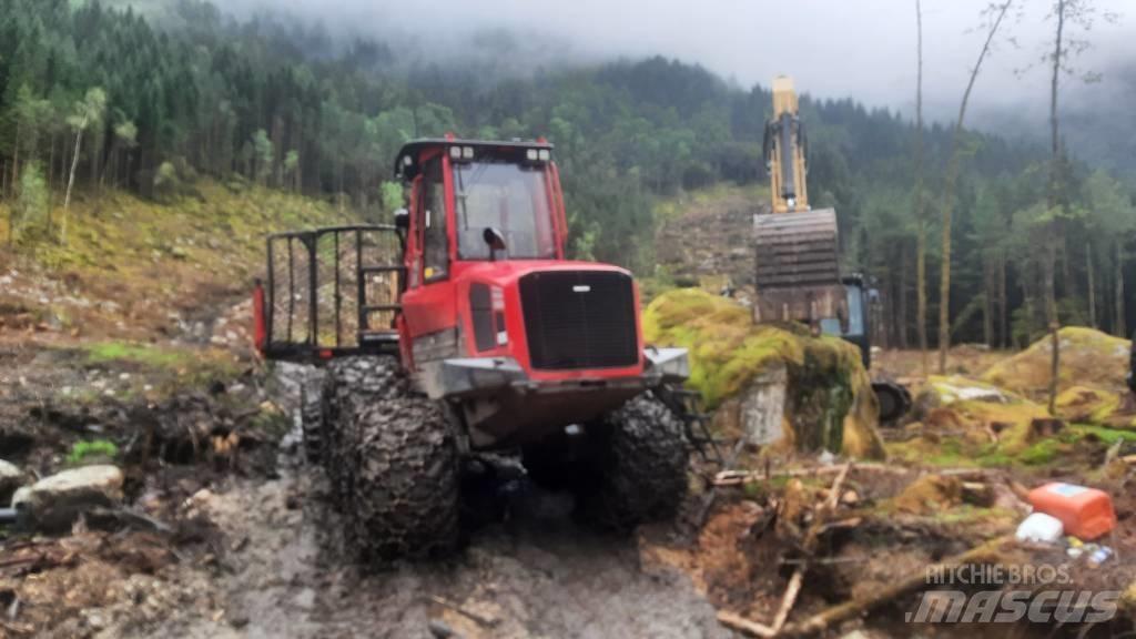 Komatsu 895 Μεταφορείς ξυλείας