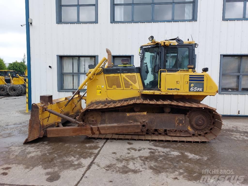 Komatsu D65PX-18 Μπουλντόζες με ερπύστριες