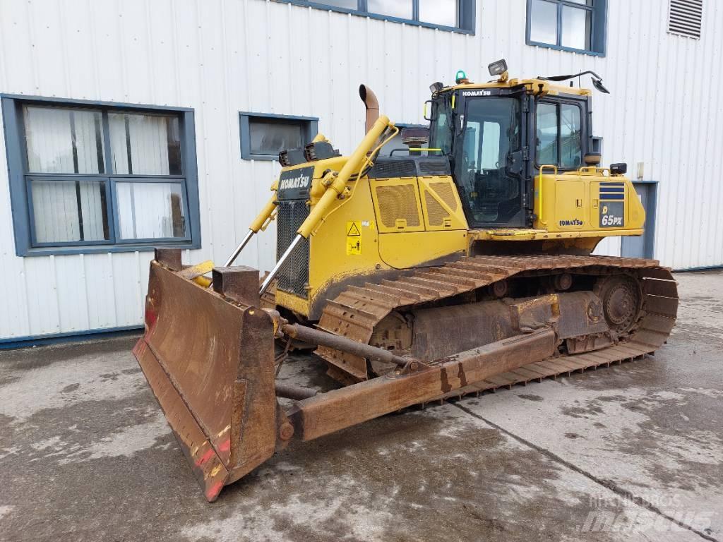 Komatsu D65PX-18 Μπουλντόζες με ερπύστριες