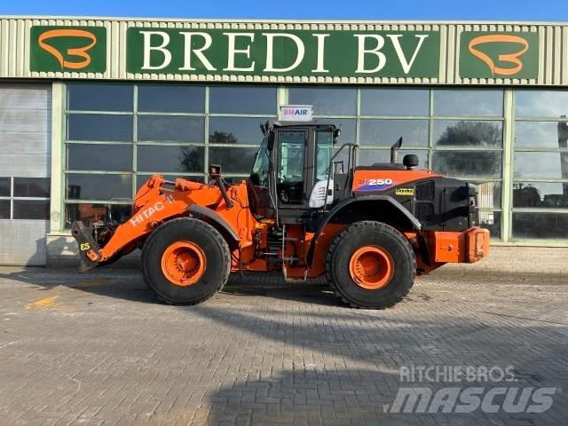 Hitachi ZW 250-6 Φορτωτές με λάστιχα (Τροχοφόροι)