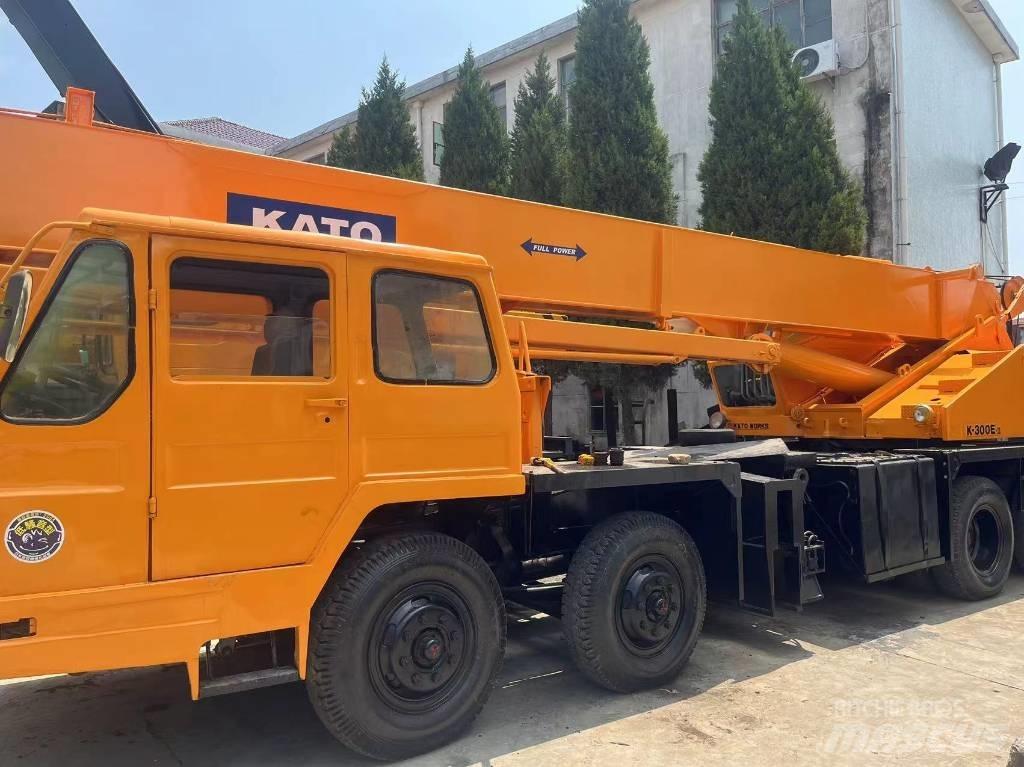 Kato KA 300 E Γερανοί ανώμαλου εδάφους