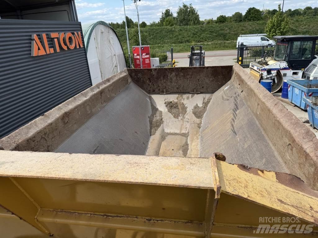 CAT 730C Dumpers εργοταξίου