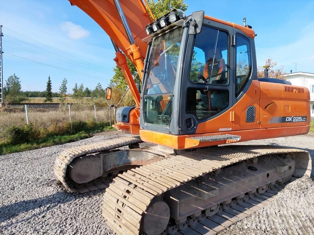 Doosan DX 225 LC Εκσκαφείς με ερπύστριες