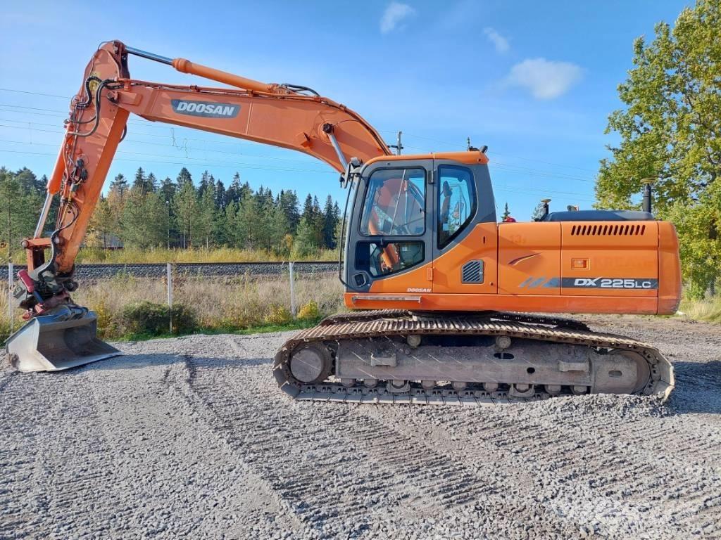 Doosan DX 225 LC Εκσκαφείς με ερπύστριες