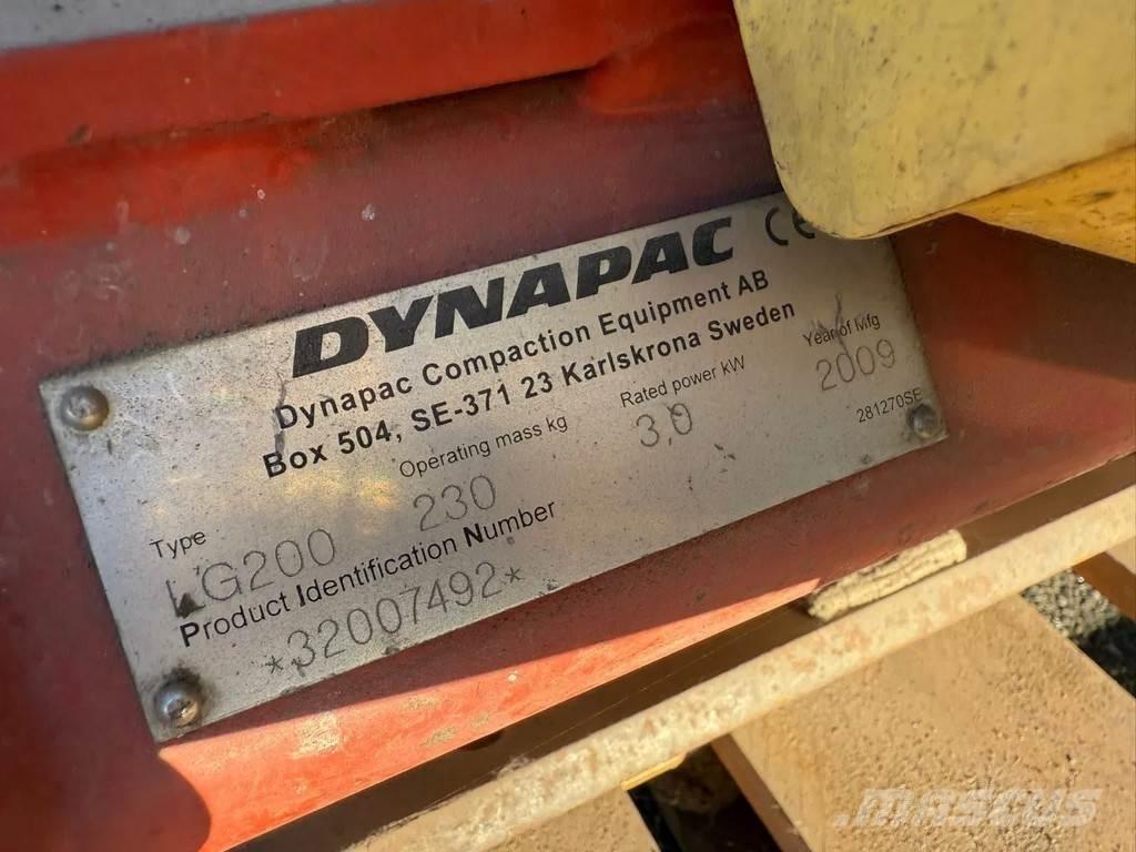 Dynapac LG200 Επίπεδοι κόπανοι