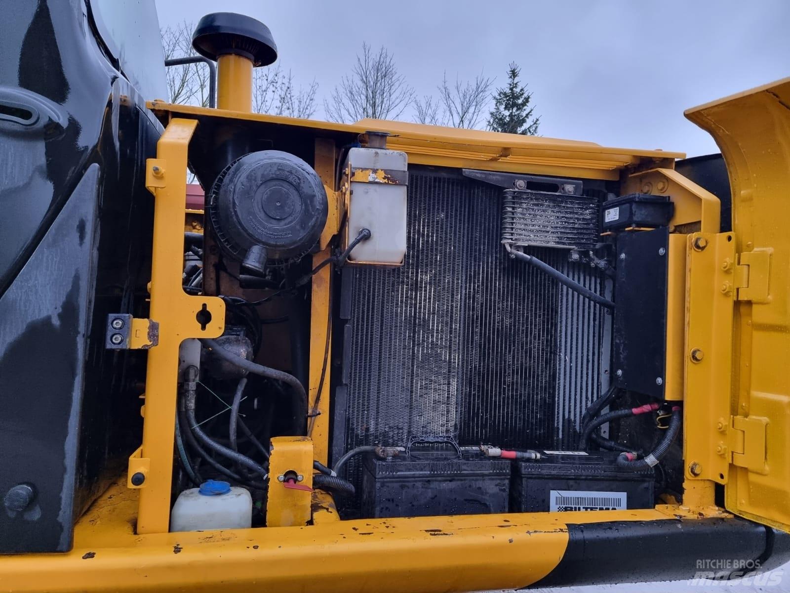 JCB JS 160 LC Εκσκαφείς με ερπύστριες