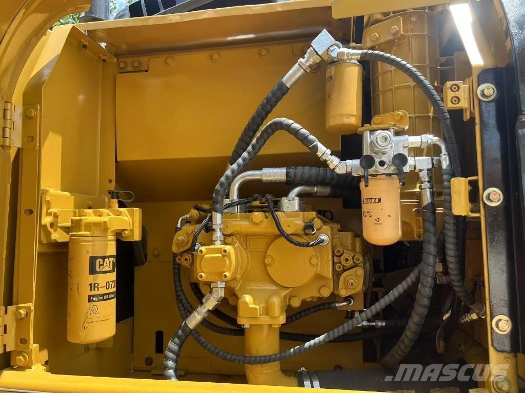 CAT 323 D L Εκσκαφείς με ερπύστριες