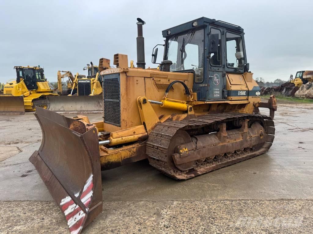 Komatsu D 58 E-1 Μπουλντόζες με ερπύστριες