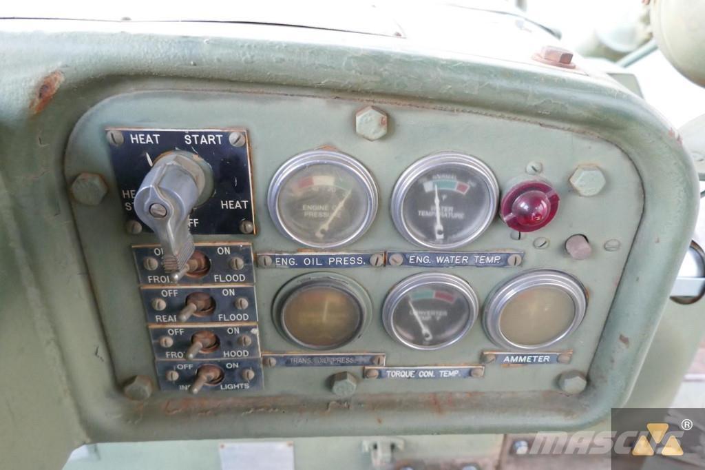 CAT D7F Ex-army Μπουλντόζες με ερπύστριες