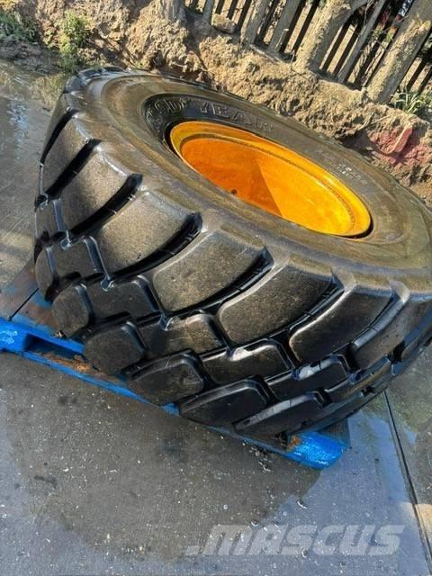 Goodyear Industrial Ελαστικά και ζάντες