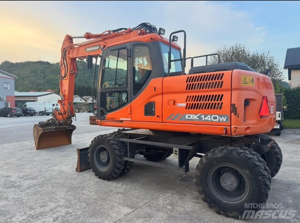 Doosan DX 140 W Εκσκαφείς με τροχούς - λάστιχα