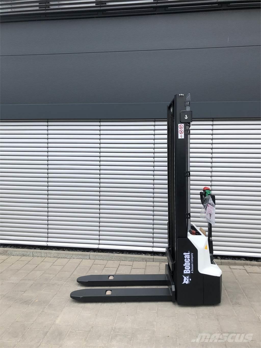 Bobcat LSM12N Παλετοφόρα πεζού χειριστή με ιστό