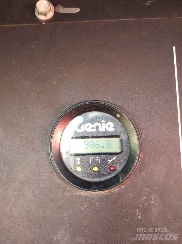Genie Z60/37DC Εναέριες πλατφόρμες τοποθετημένες σε φορτηγό