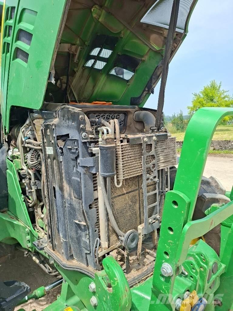 John Deere 6110M Τρακτέρ