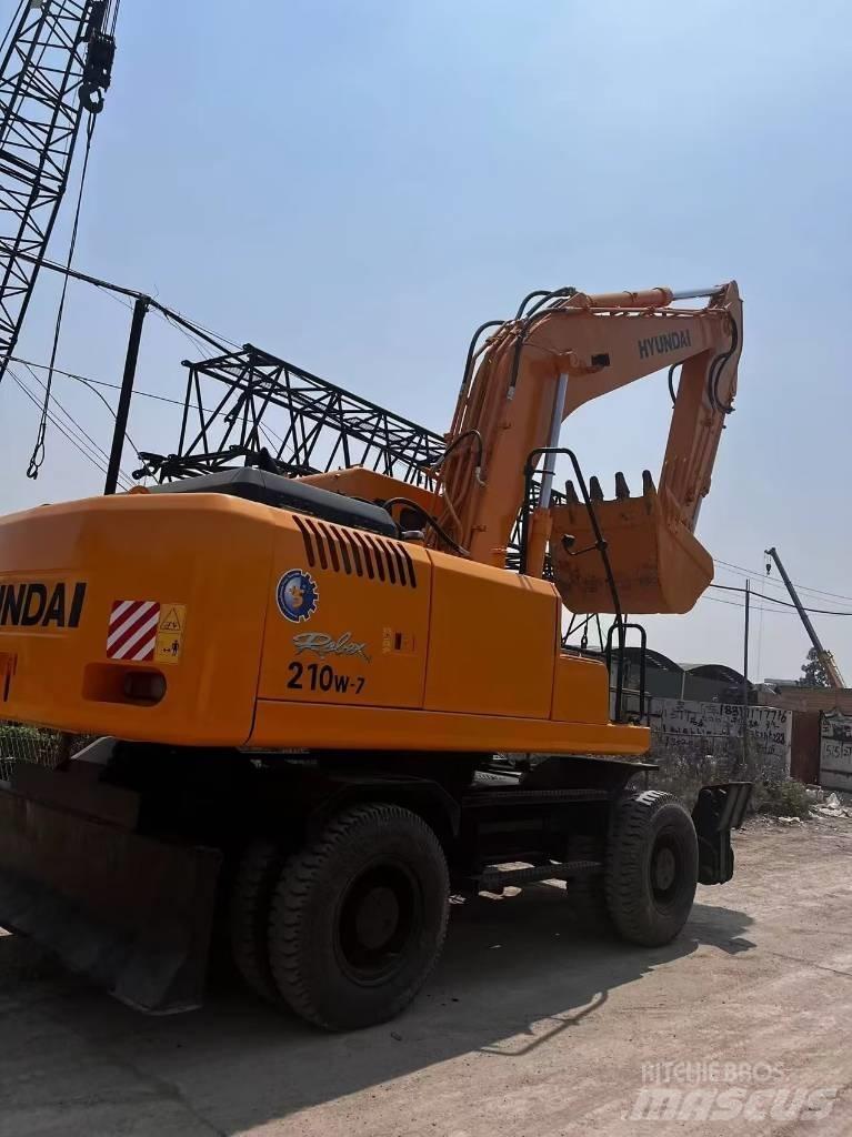 Hyundai 210w-9 Εκσκαφείς με τροχούς - λάστιχα