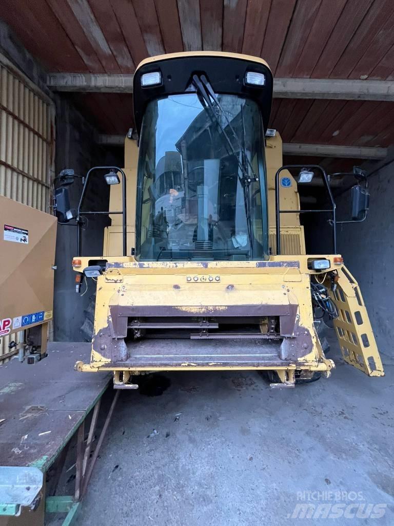 New Holland TF 76 Θεριζοαλωνιστικές μηχανές