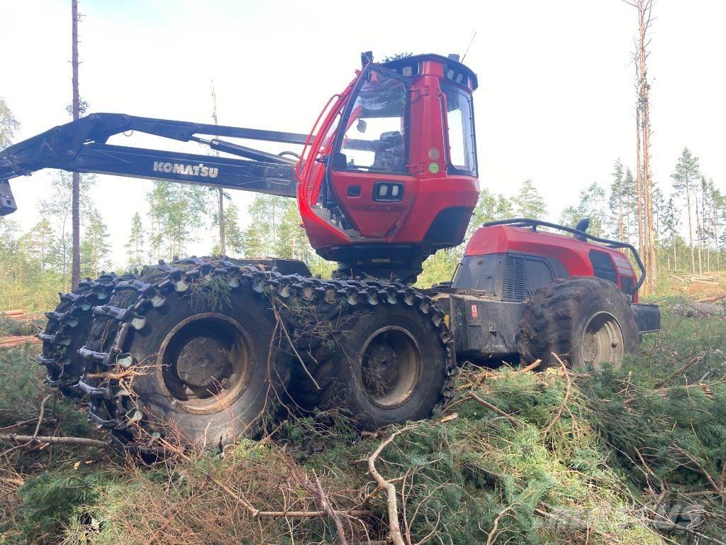 Komatsu 951 Θεριζοαλωνιστικές μηχανές
