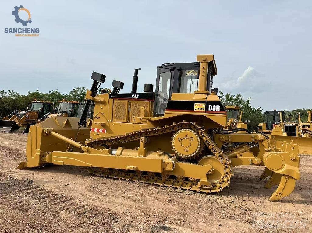 CAT D8R Μπουλντόζες με ερπύστριες