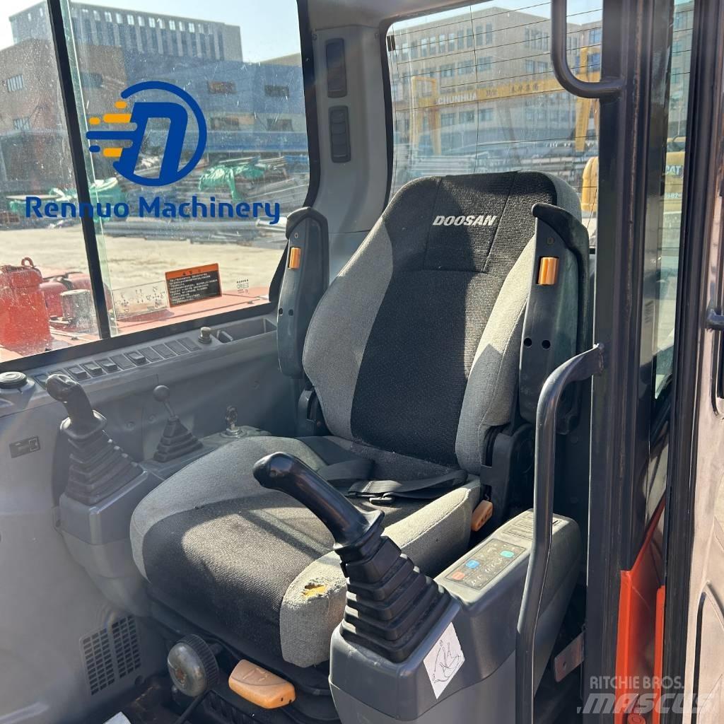 Doosan DX 60 Εκσκαφείς με ερπύστριες