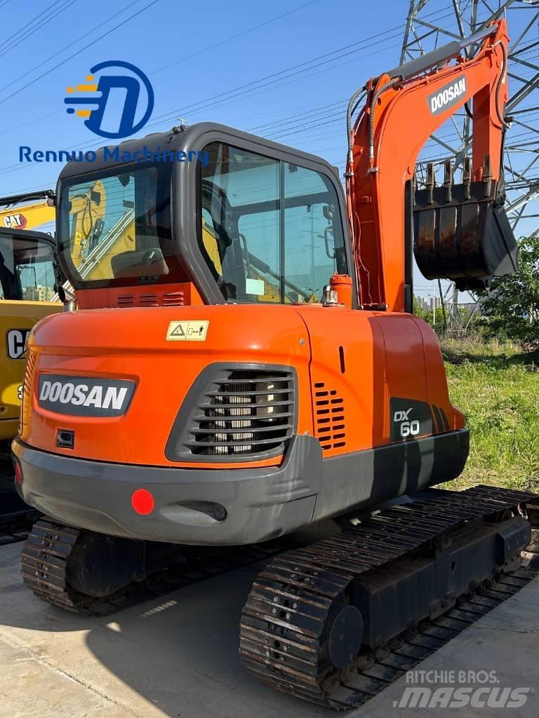 Doosan DX 60 Εκσκαφείς με ερπύστριες