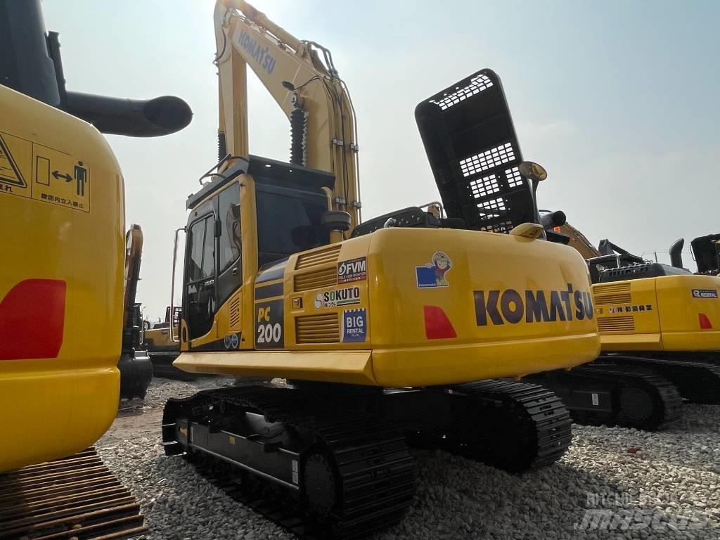 Komatsu PC 200 Εκσκαφείς με ερπύστριες