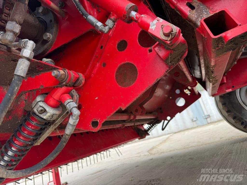 Lely Welger RP445 Πρέσες κυλινδρικών δεμάτων