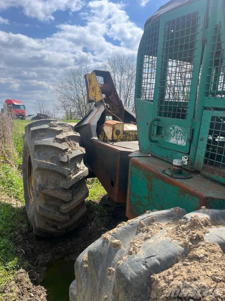 Timberjack 240A Μετατοπιστές