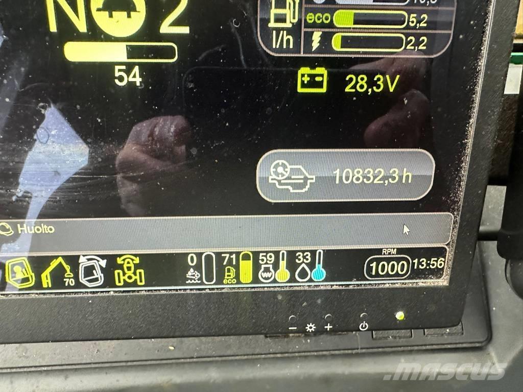 Komatsu 845 Μεταφορείς ξυλείας