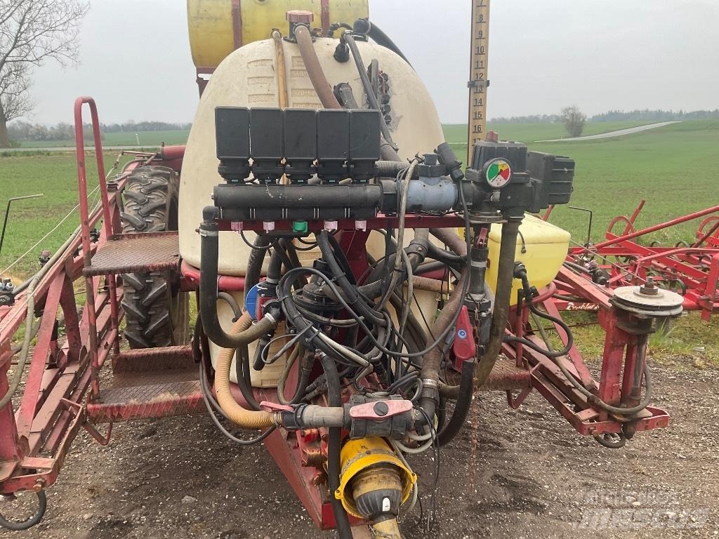 Hardi 2400 Ρυμουλκούμενα ψεκαστικά
