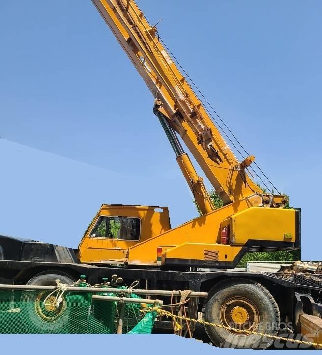 Kato KR35H-V Γερανοί ανώμαλου εδάφους