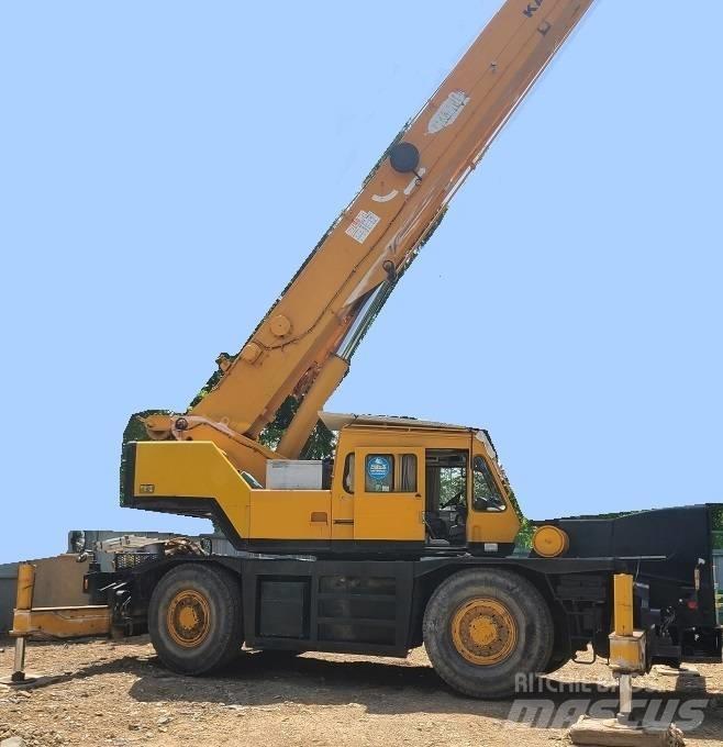 Kato KR35H-V Γερανοί ανώμαλου εδάφους
