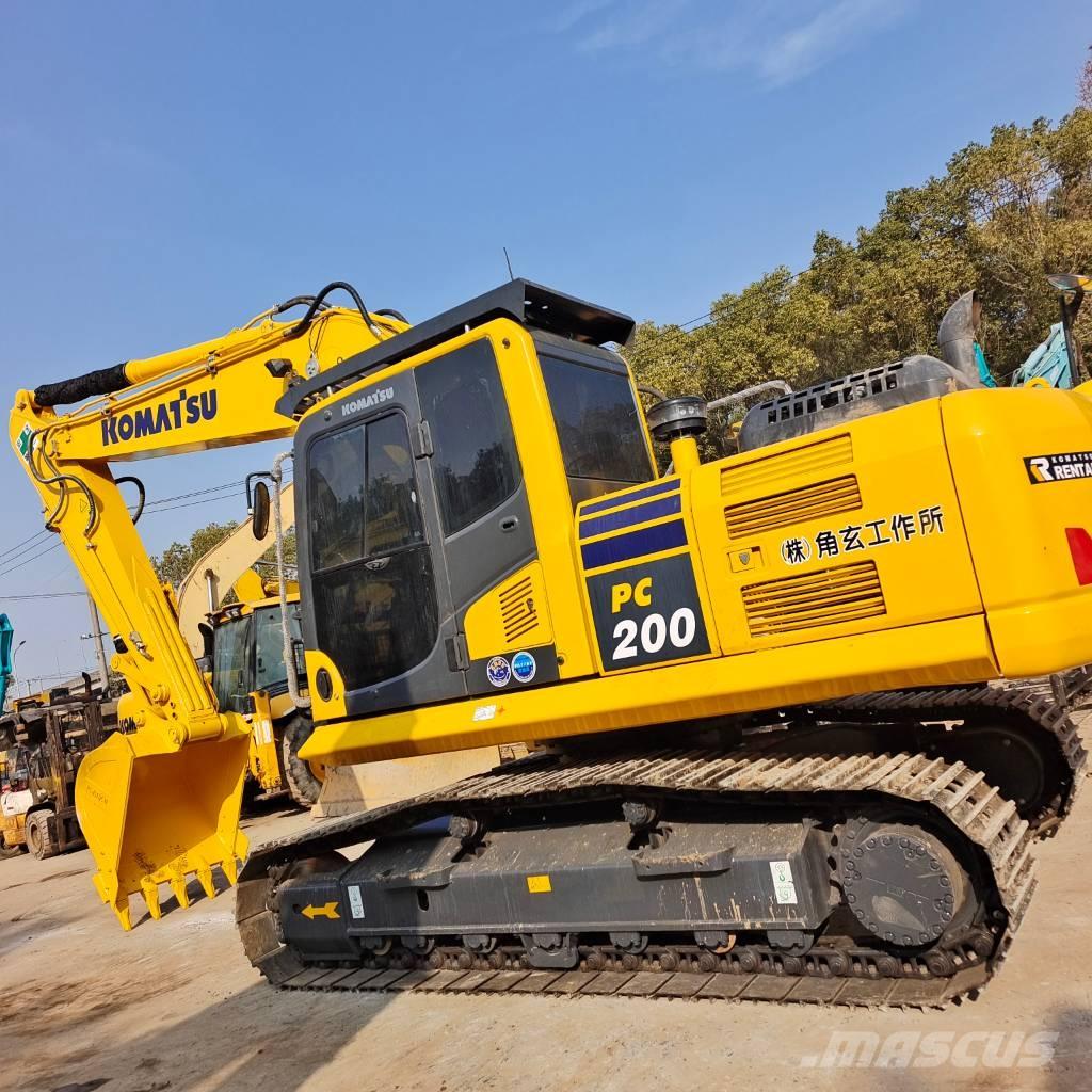 Komatsu PC 200 Εκσκαφείς με ερπύστριες