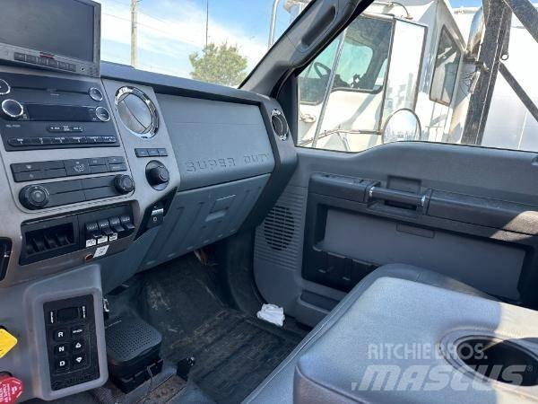 Ford F 750 Απορριμματοφόρα