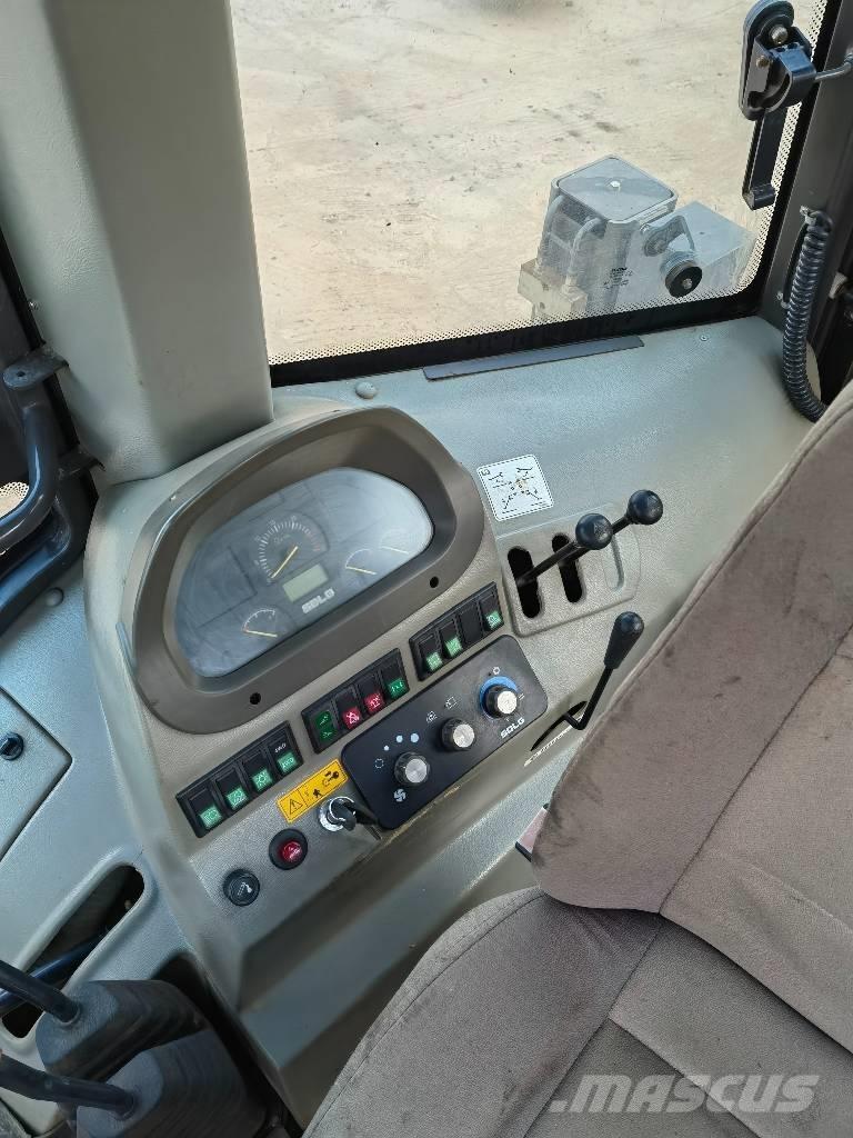 SDLG B877 Εκσκαφείς Φορτωτές τύπου JCB