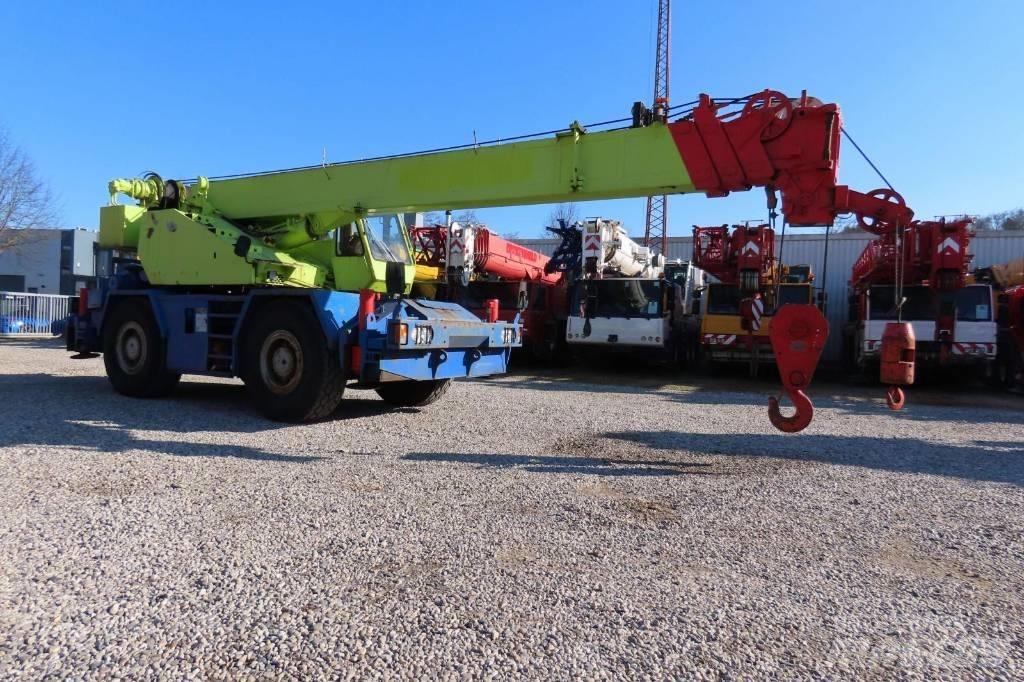 Tadano TR 250 E Γερανοί ανώμαλου εδάφους