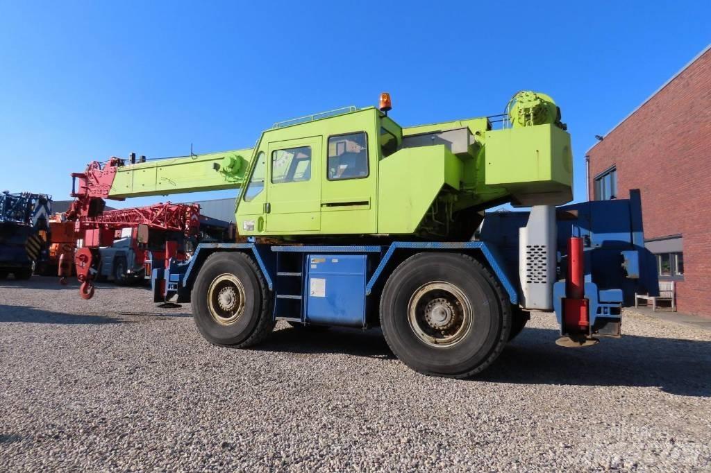 Tadano TR 250 E Γερανοί ανώμαλου εδάφους