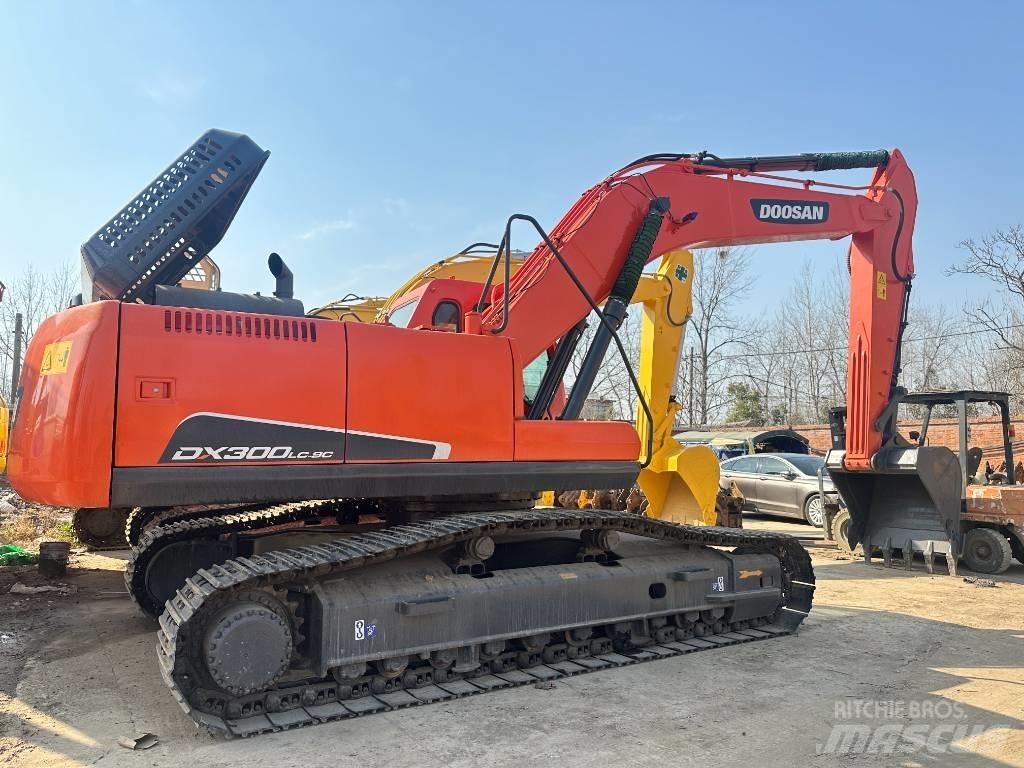 Doosan DX 300 Εκσκαφείς με ερπύστριες