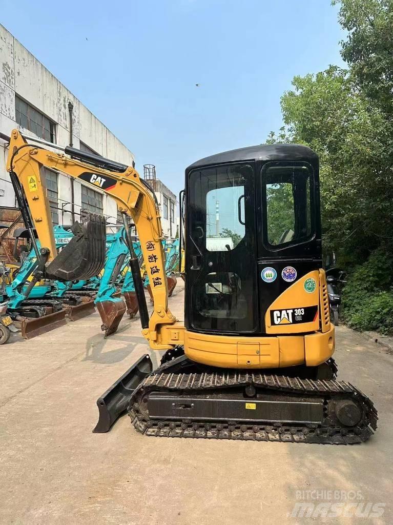 CAT 303 Εκσκαφείς με ερπύστριες